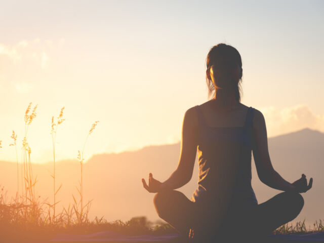 Donna dalla premenopausa alla post-menopausa