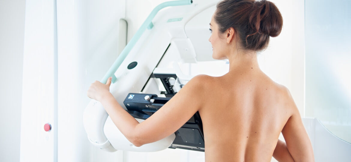 Il ruolo del seno denso nel rischio di tumore al seno: quanto è consapevole la donna?